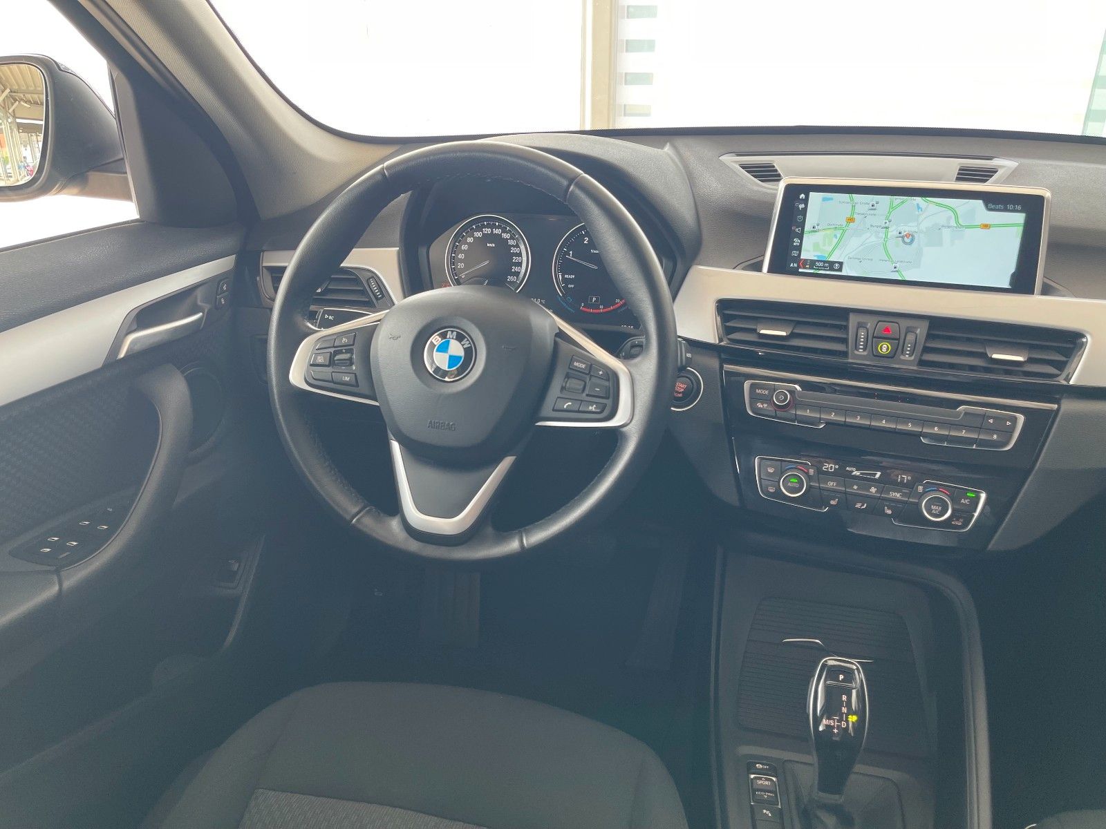 BMW X1 xDrive 20d Aut. - Samsaru's Car Outlet