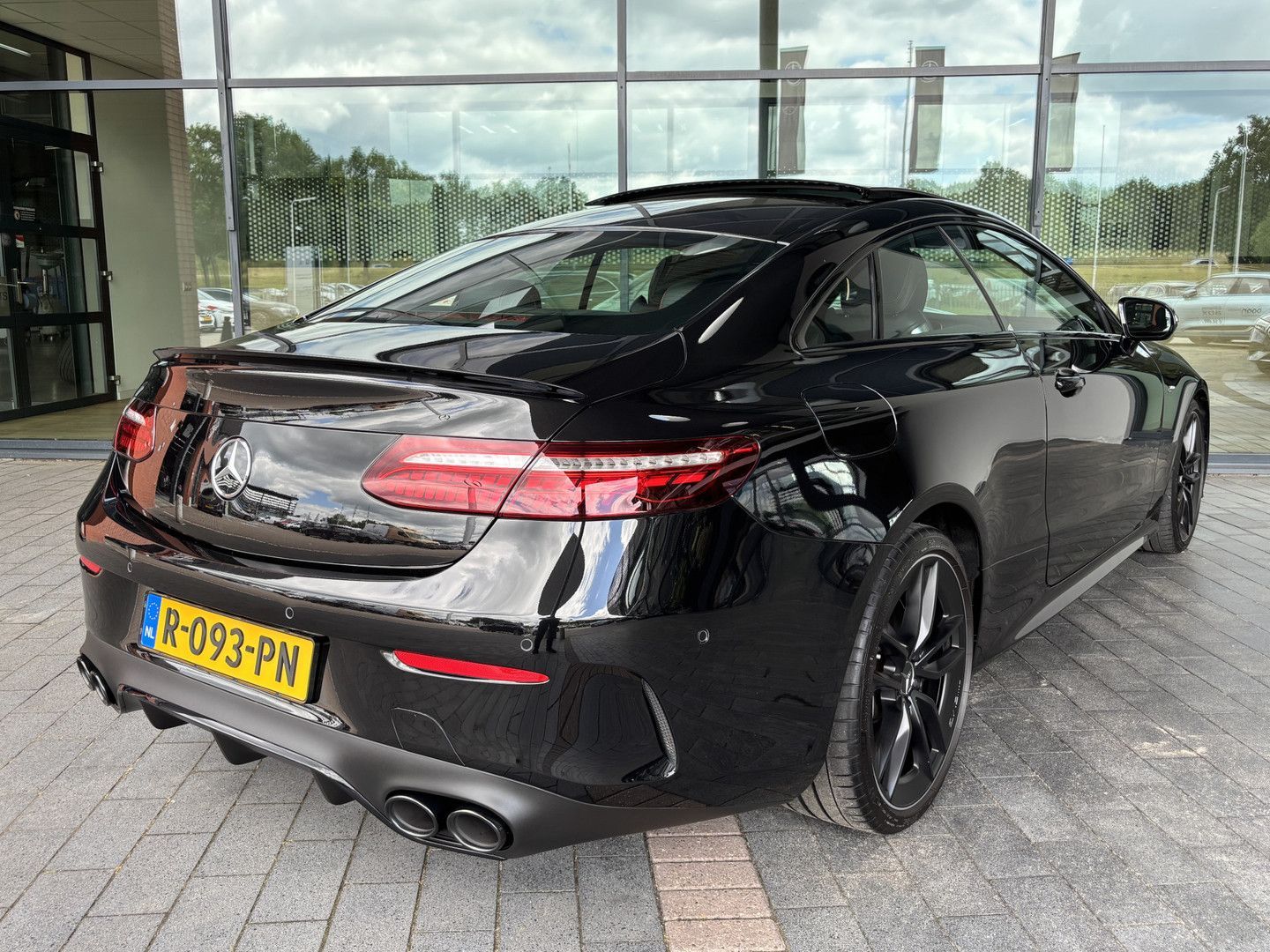 Mercedes-Benz E 53 AMG 4-Matic+ Coupé - Samsaru's Car Outlet