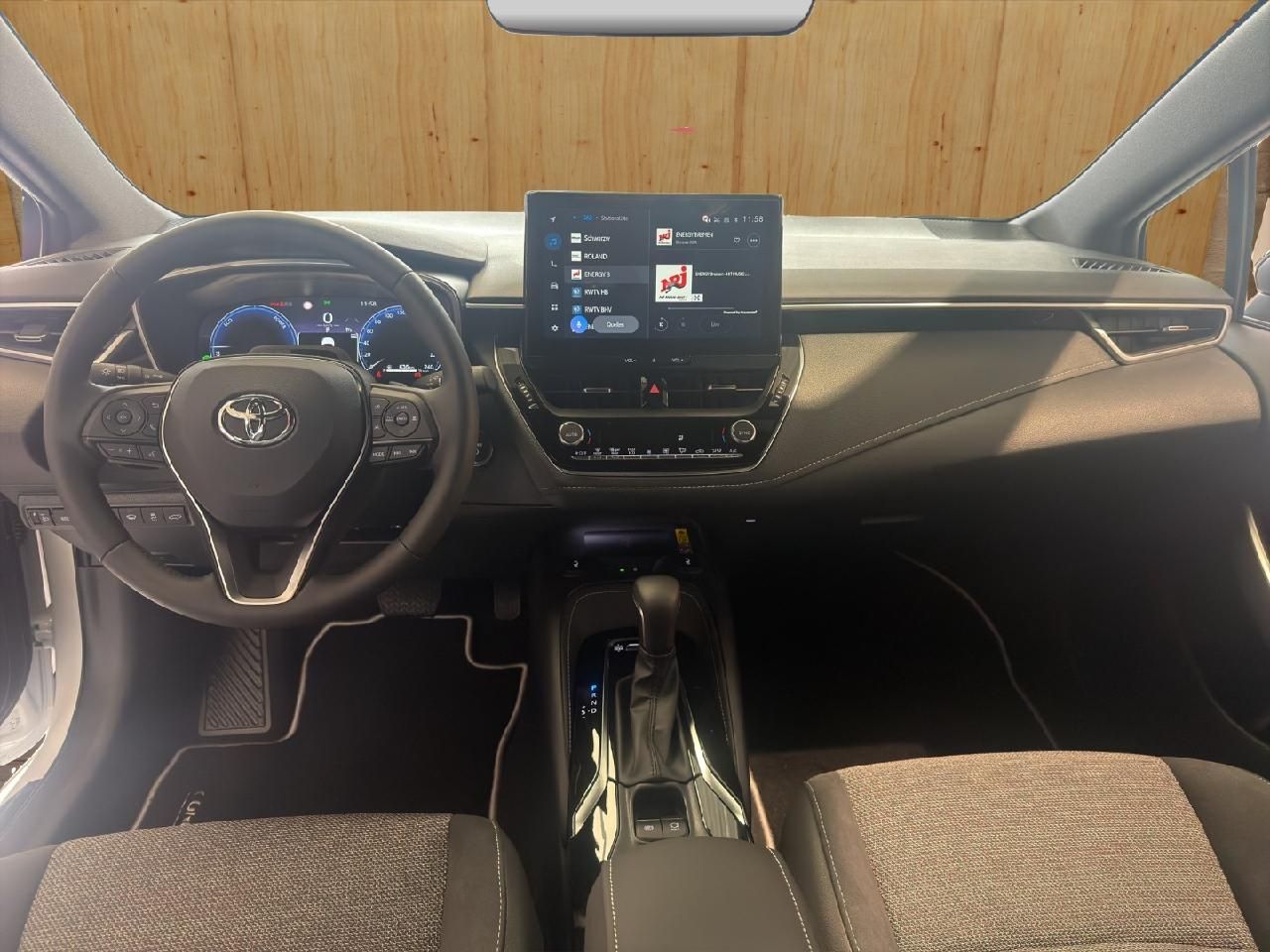 Toyota Corolla TS 1.8l Hybrid Teamplayer + Technikpaket