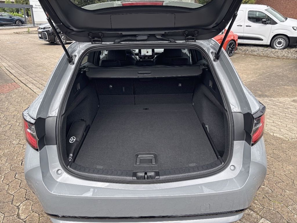 Toyota Corolla 1.8 Hybrid - Samsaru's Car Outlet
