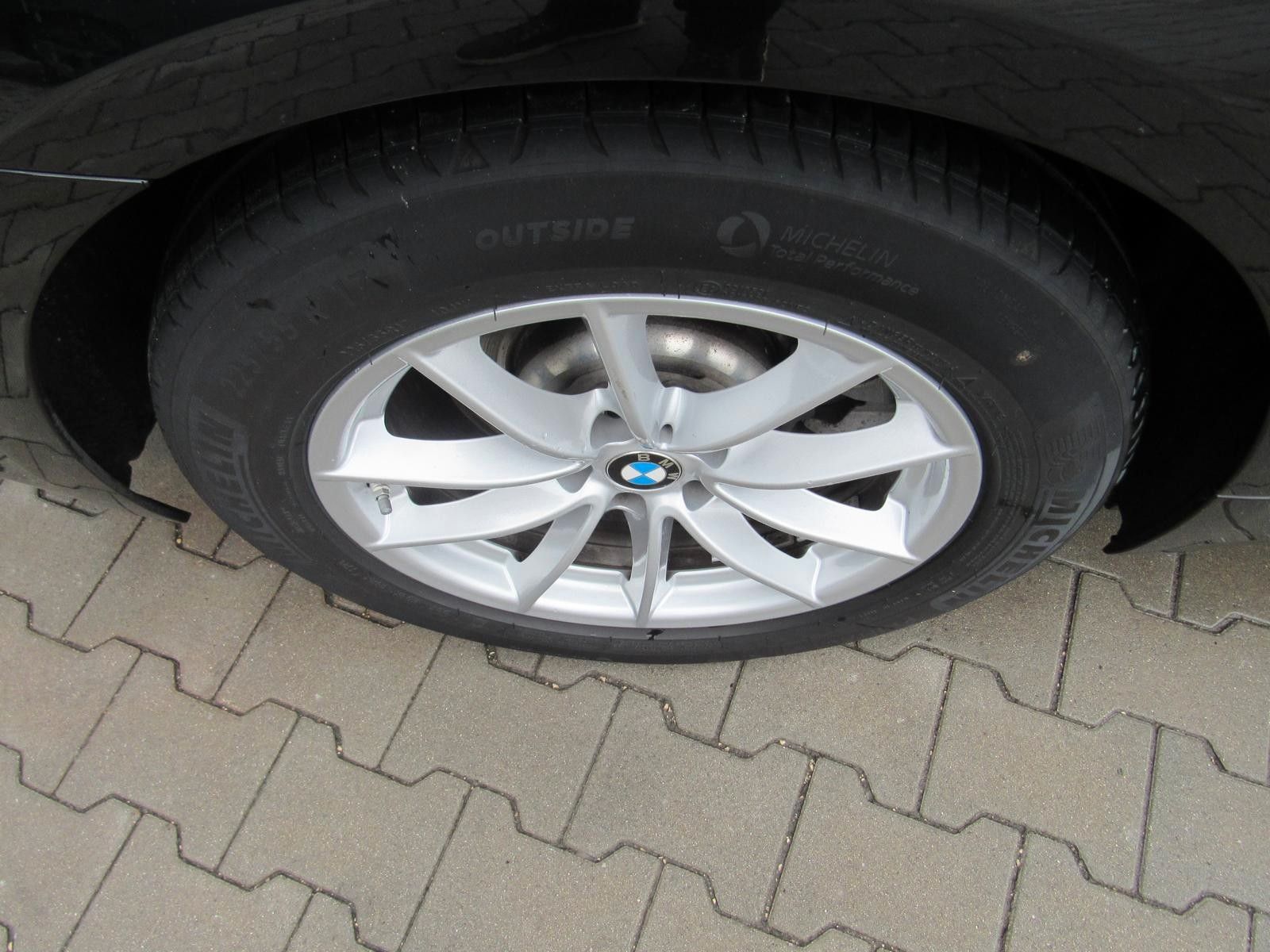 BMW 530e xDrive Limousine Laser, HUD, ACC, DAB, Hifi