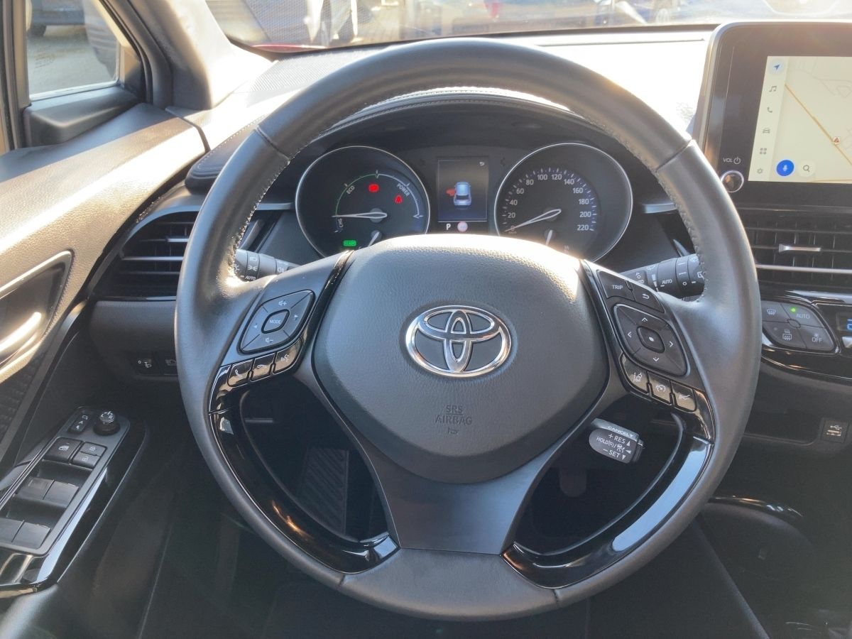 Toyota C-HR 2.0 Hybrid - Samsaru's Car Outlet