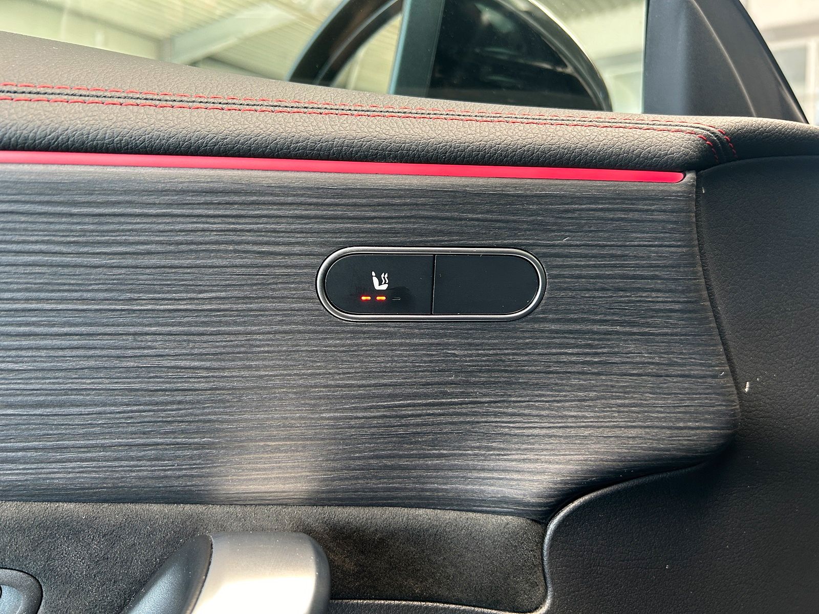 Mercedes-Benz CLA 250 4M AMG Premium - Samsaru's Car Outlet