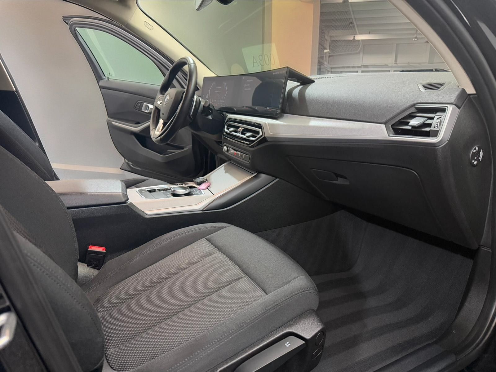 BMW 320d Limo xDrive Shadow-Line AHK*WIDE*LED*CARPLA