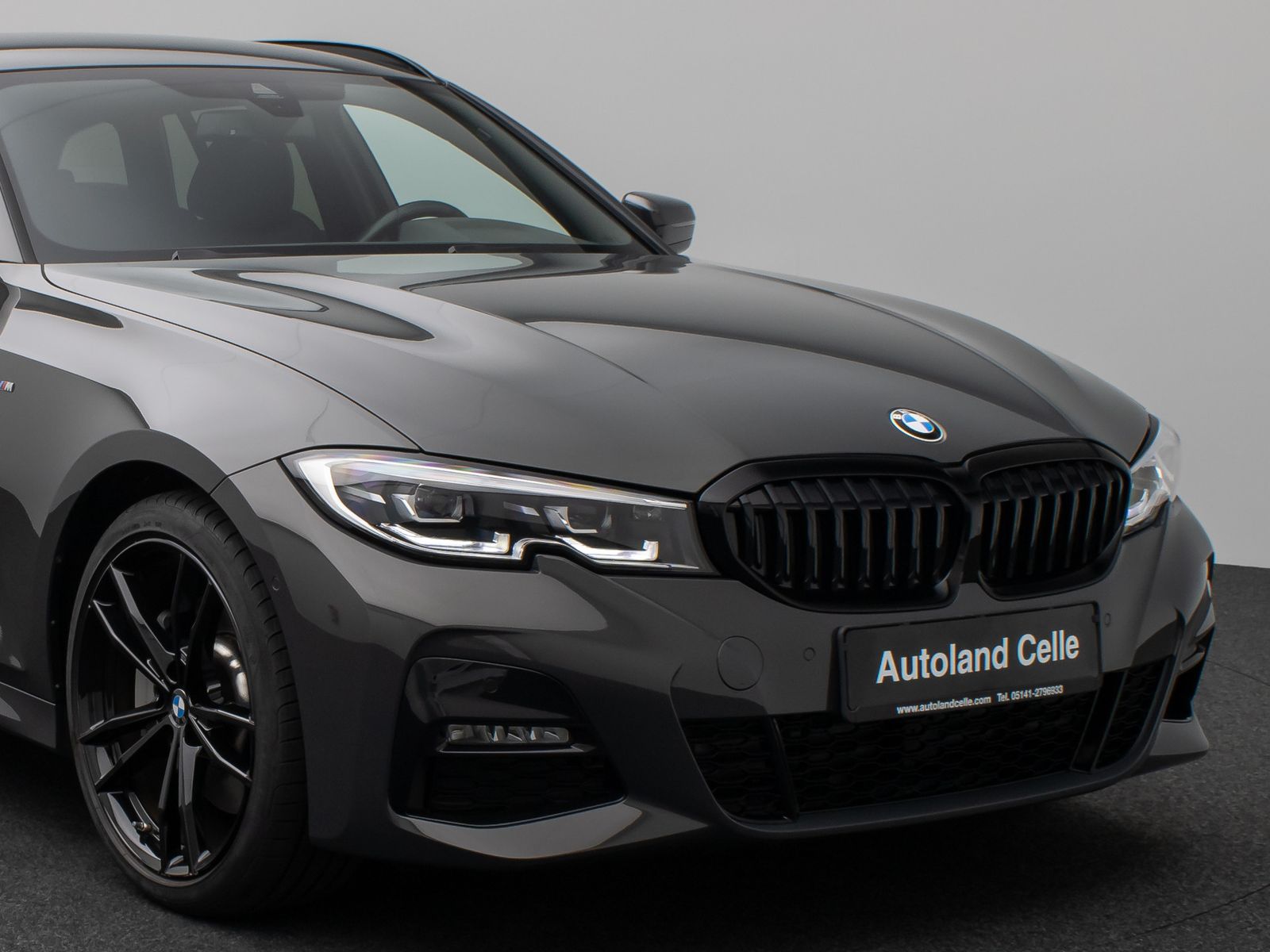 BMW 330i M Sport - Samsaru's Car Outlet
