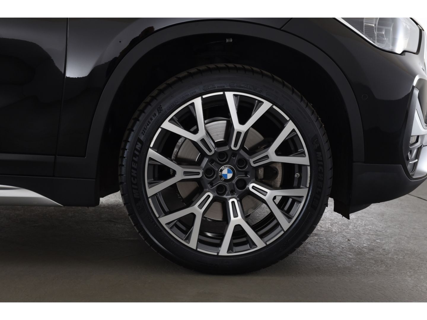 BMW X1 xDrive 20i xLine - Samsaru's Car Outlet