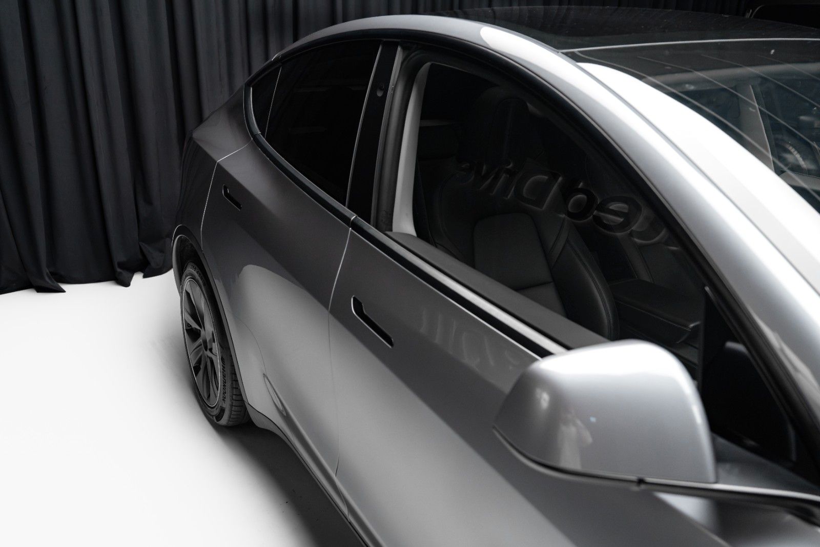 Tesla Model Y Long Range Dual AWD