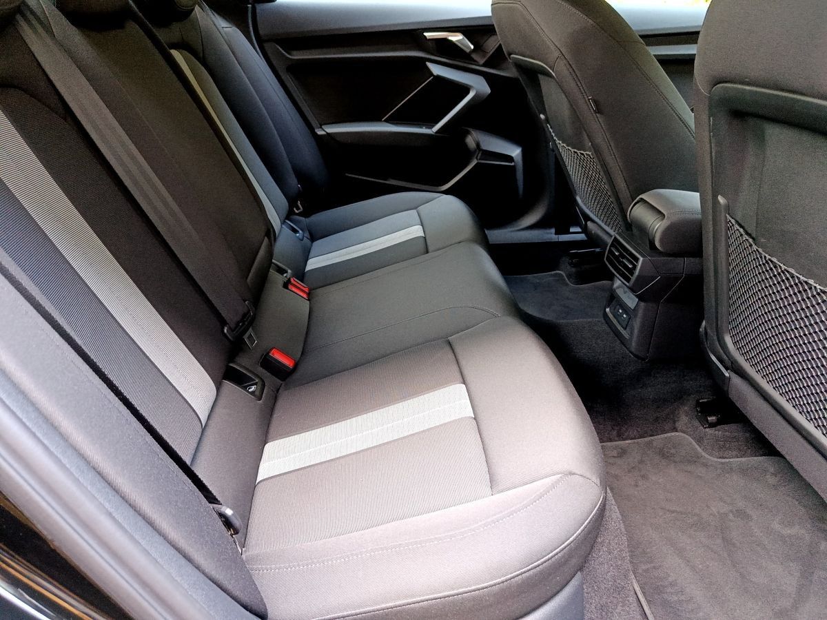 Audi A3 Limousine 30 TFSI S-TR 5JG+LED+NAV+AHK+ACC+VC