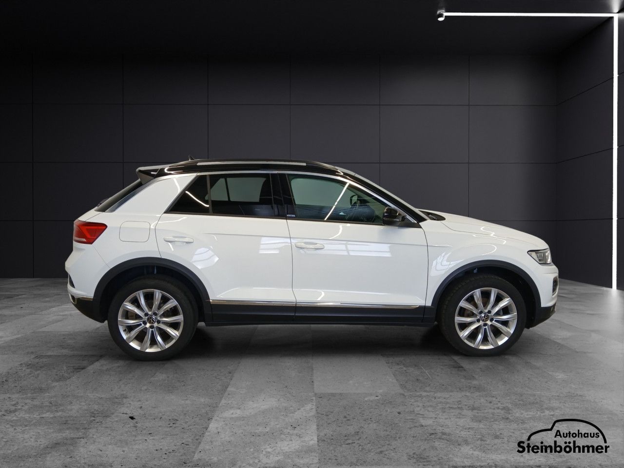 Volkswagen T-ROC United 1.5TSI DSG - Samsaru's Car Outlet