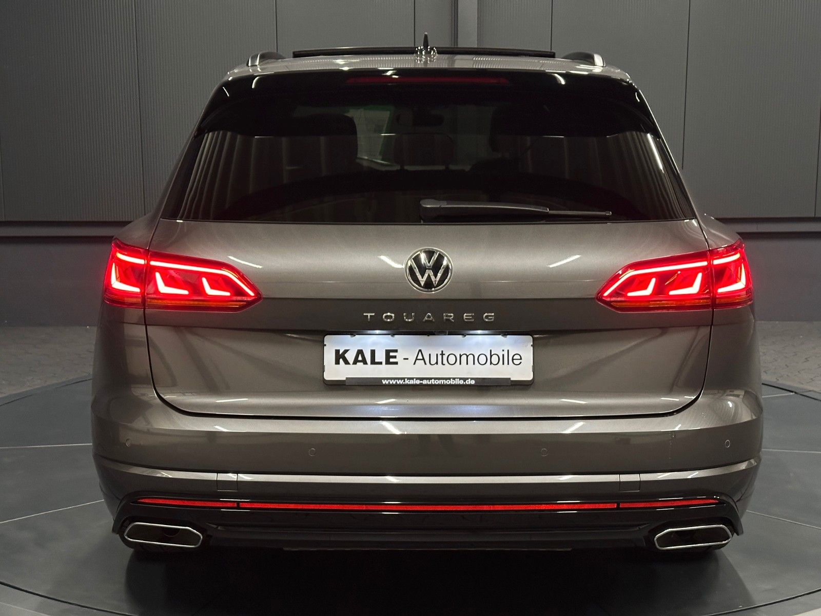 Volkswagen Touareg R-Line 4Motion*Black Style*PANORAMA*LUFT