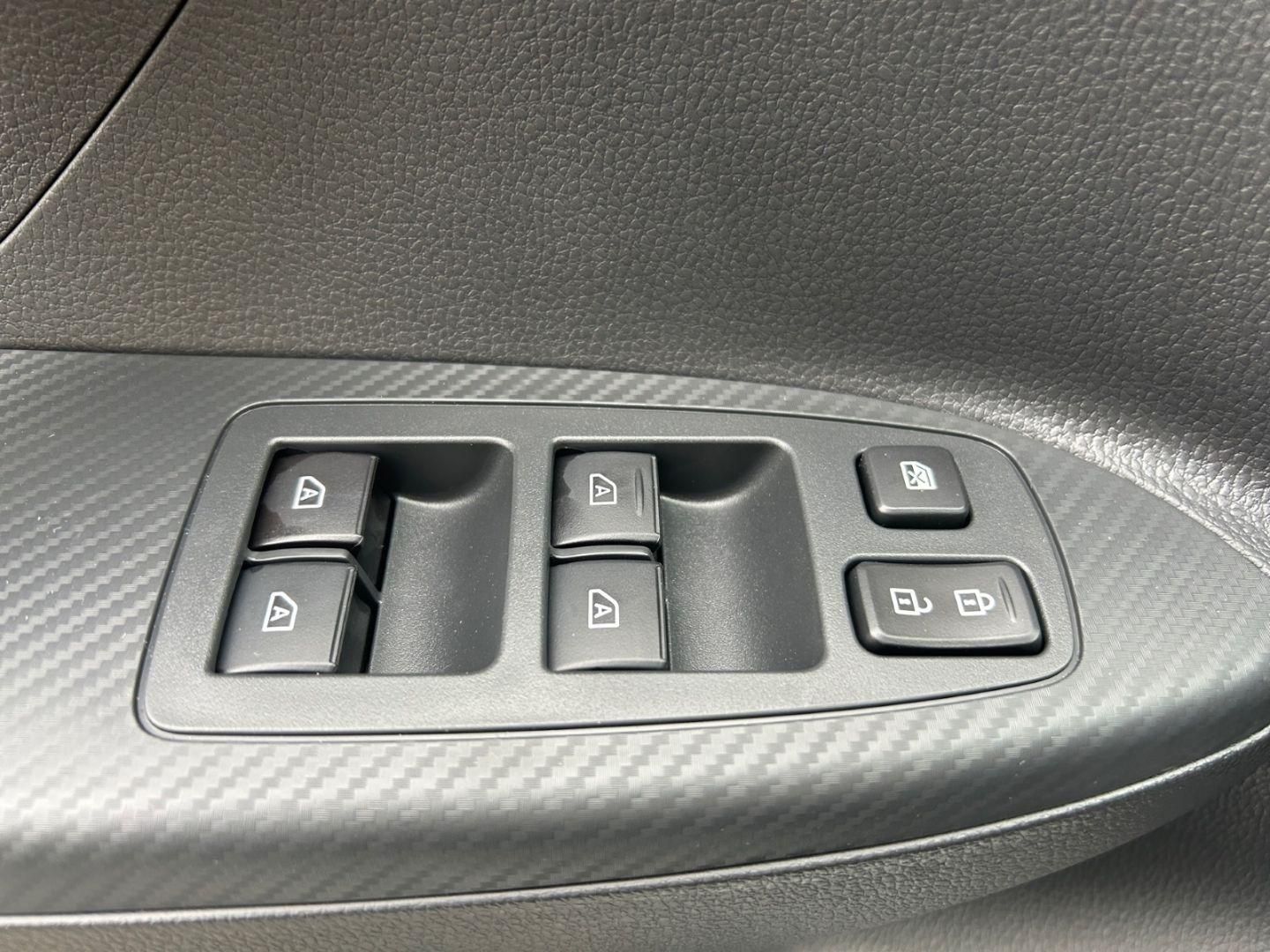Mitsubishi Eclipse Cross Select PHEV 4WD*Klima*SHZ*RFK*NAVI