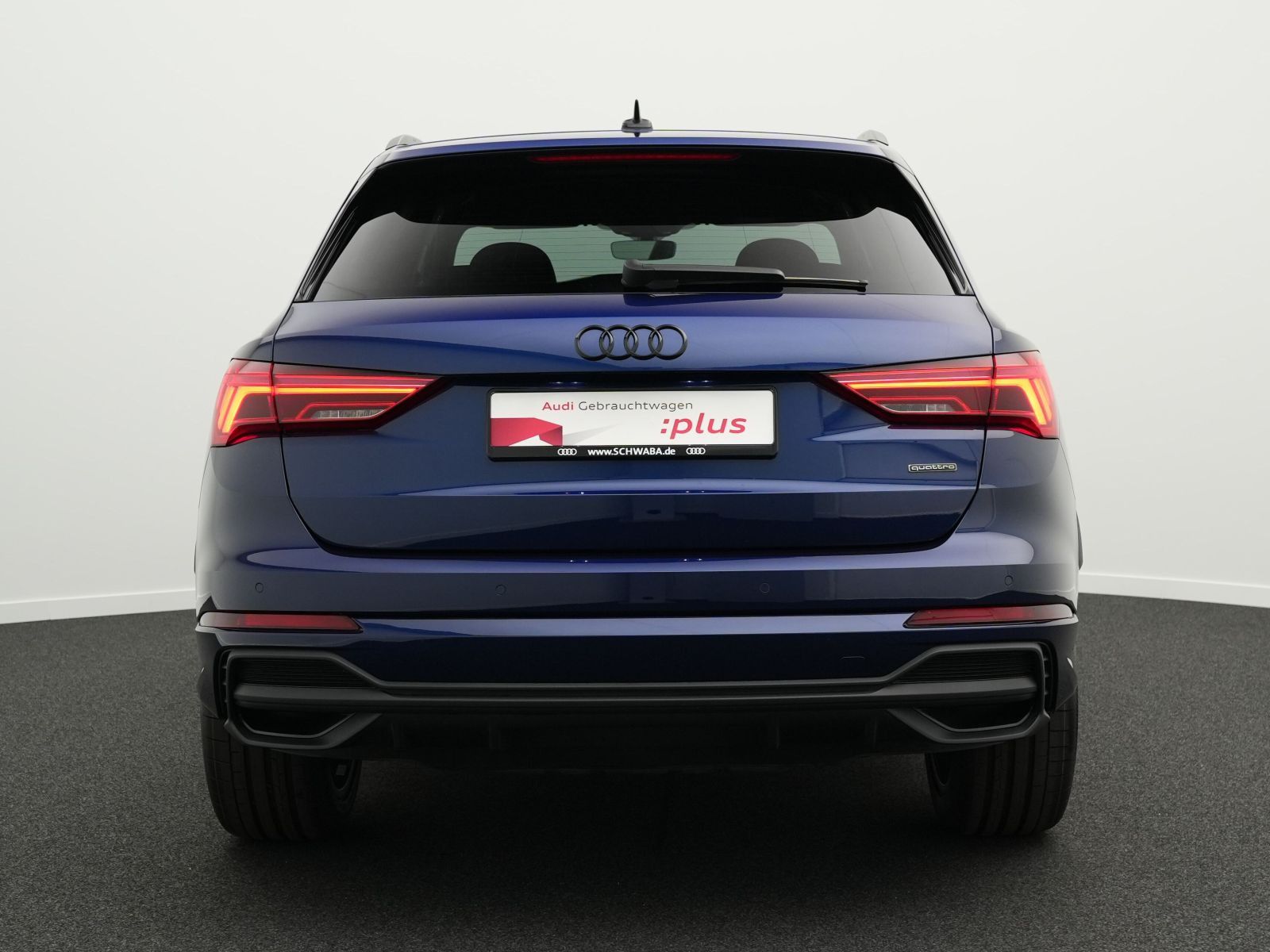 Audi Q3 40 TFSI quattro S line - Samsaru's Car Outlet