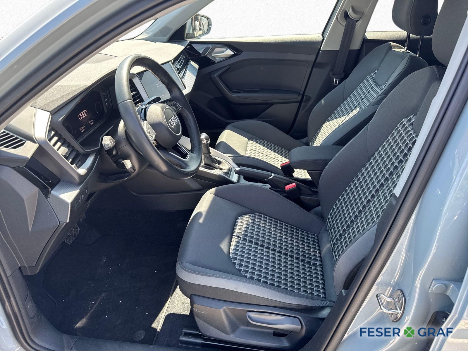 Audi A1 Sportback 30 TFSI S line - Samsaru's Car Outlet