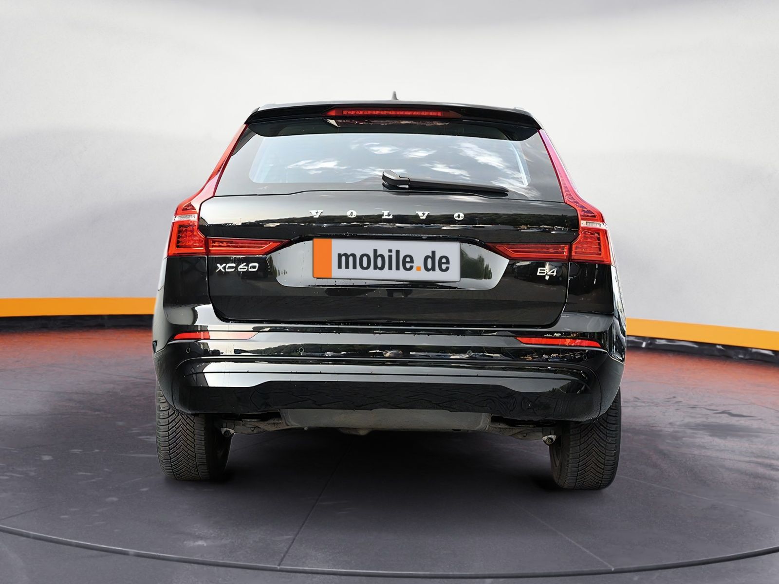 Volvo XC60 B4 Core - Samsaru's Car Outlet