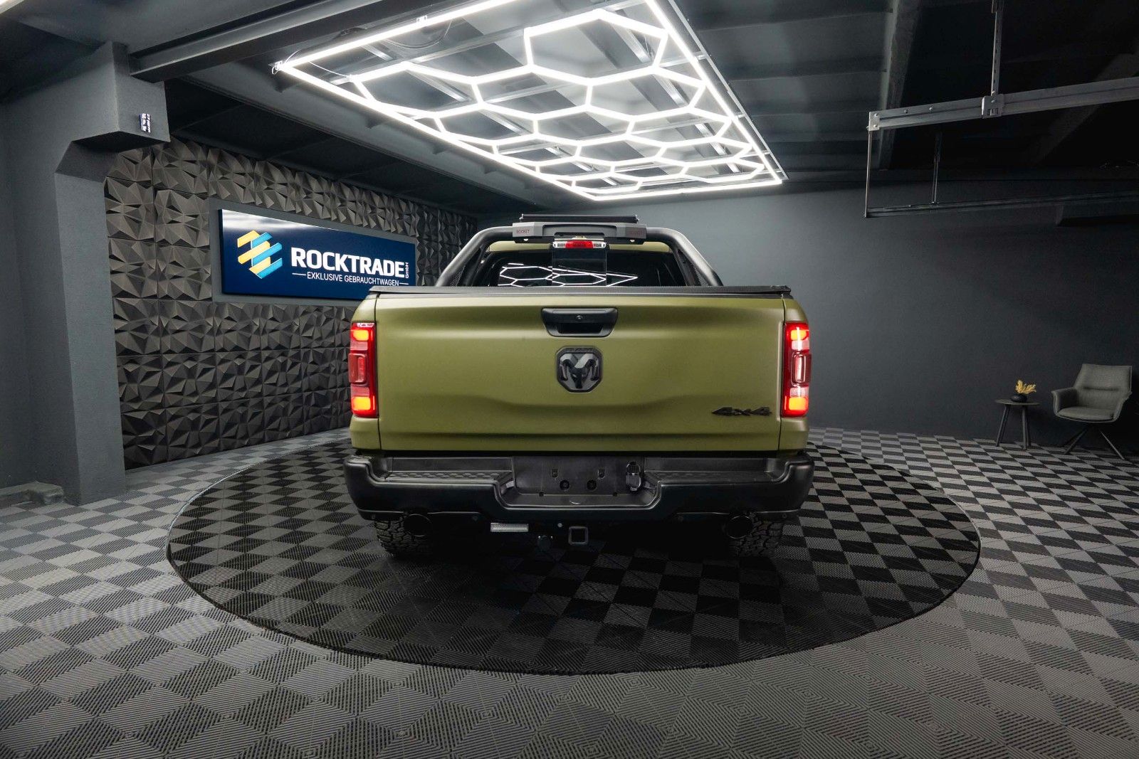 Dodge RAM 5.7 V8 HEMI 4x4 LARAMIE OFFROAD TRX Styling