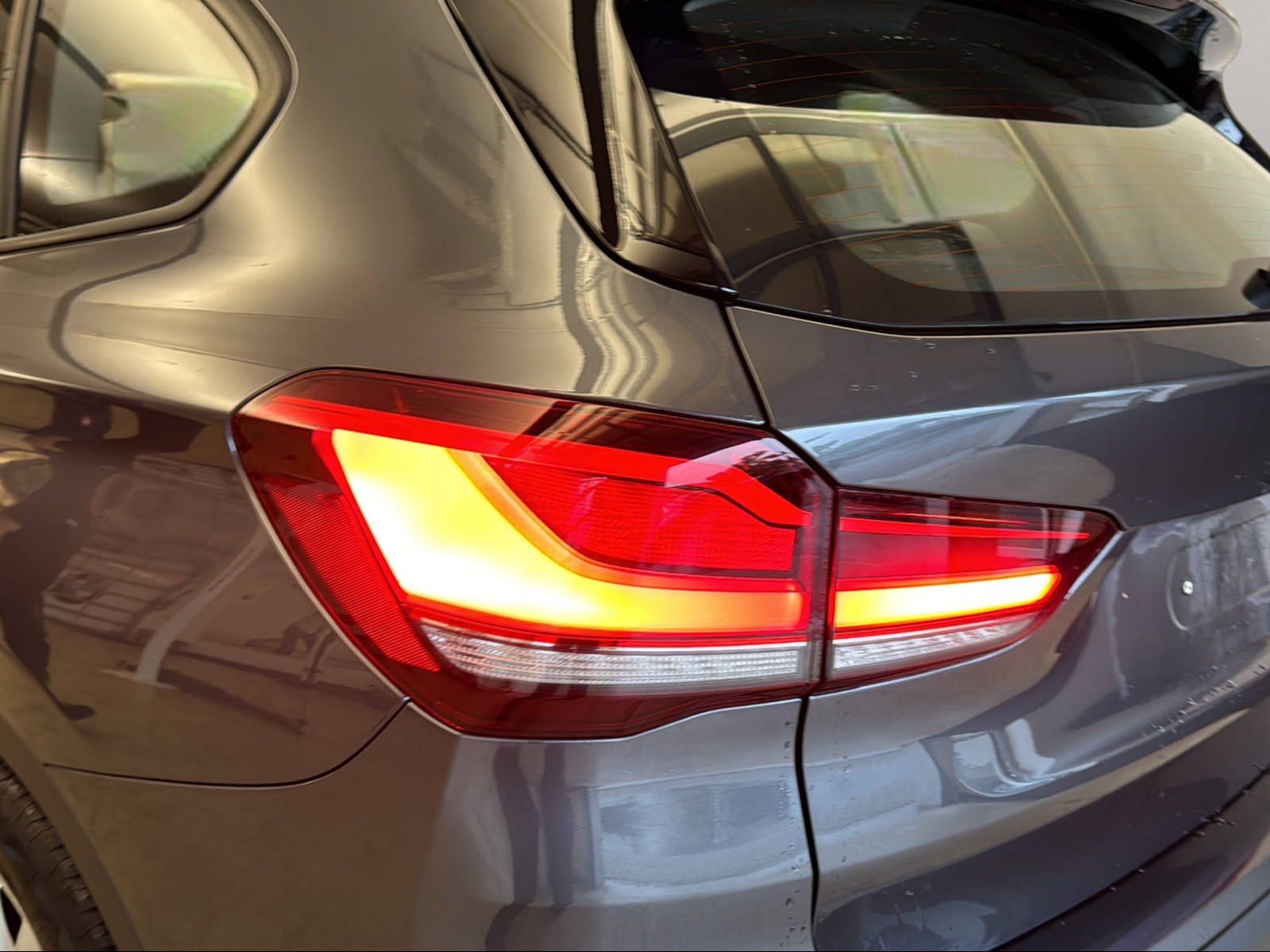 BMW X1 xDrive25e - Samsaru's Car Outlet