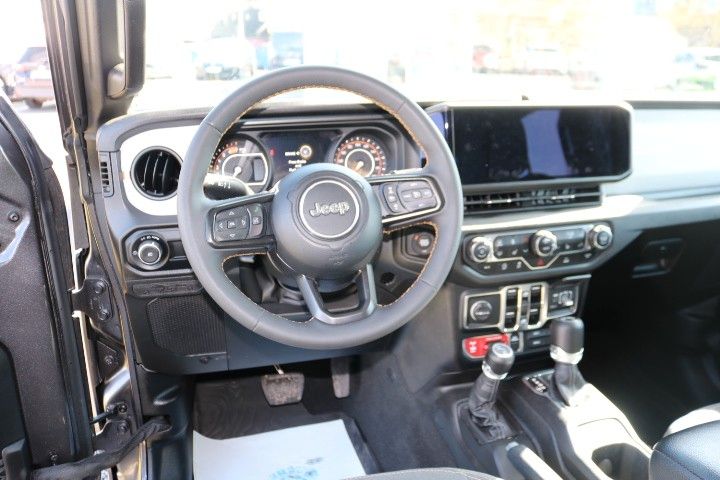 Jeep Wrangler Willys 3.6l VVT 4x4+Audio P.+Top-Zustan