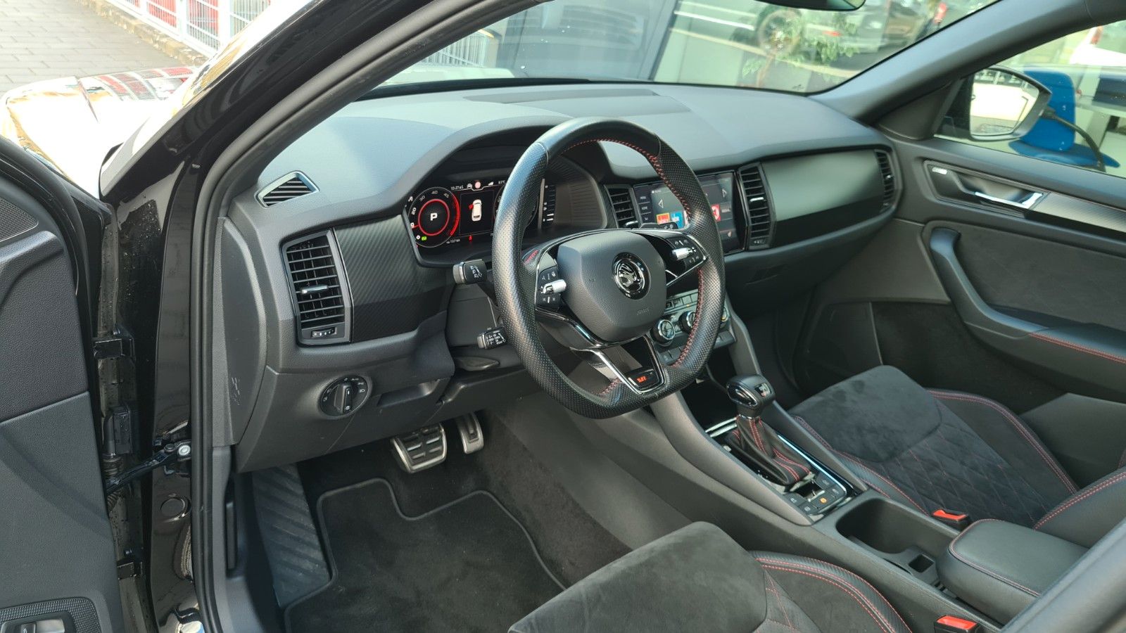 Skoda Kodiaq RS 4x4 - Samsaru's Car Outlet