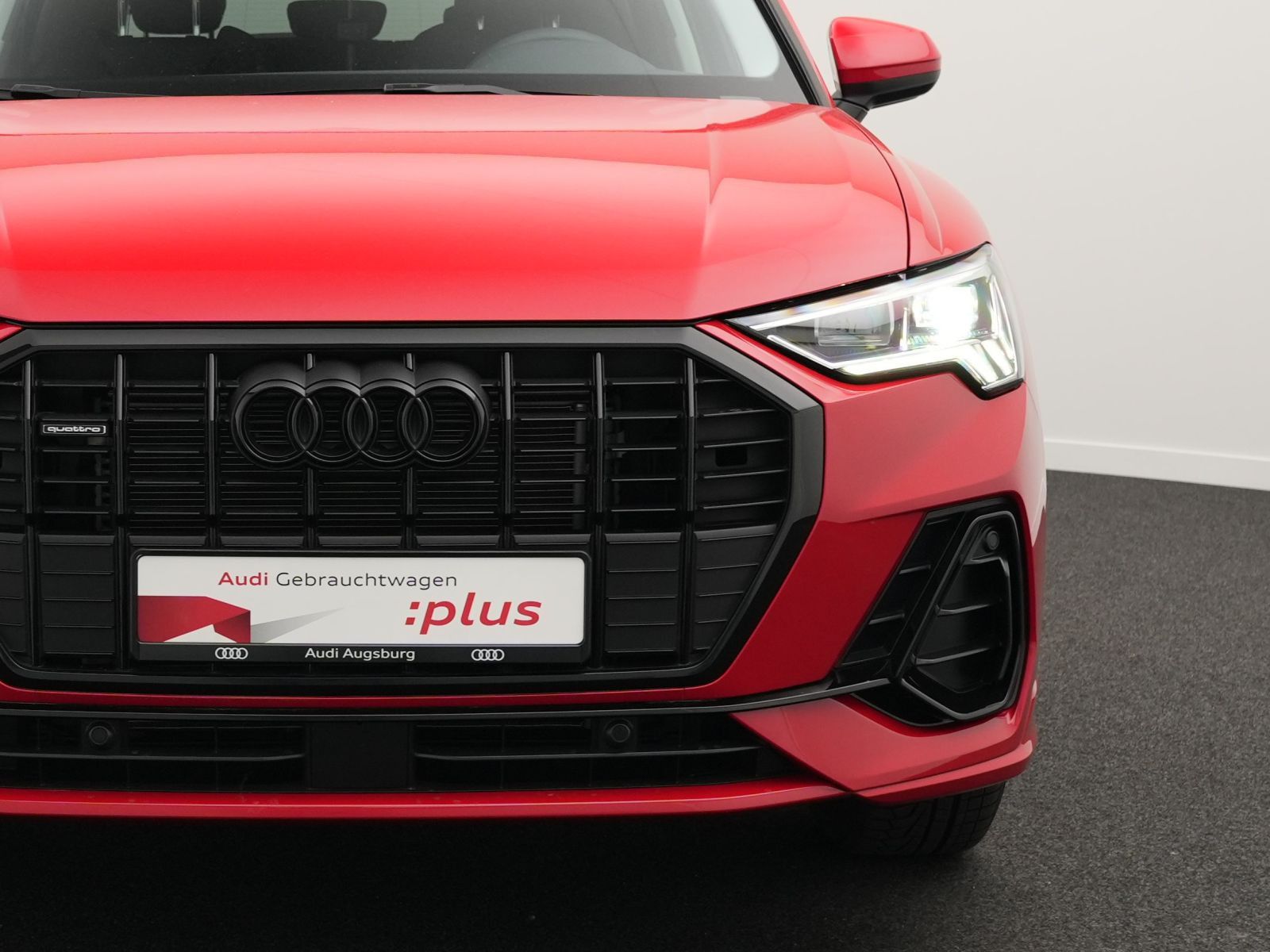 Audi Q3 S line 40 TFSI quattro S tr. *AHK*StdHZ*19''*