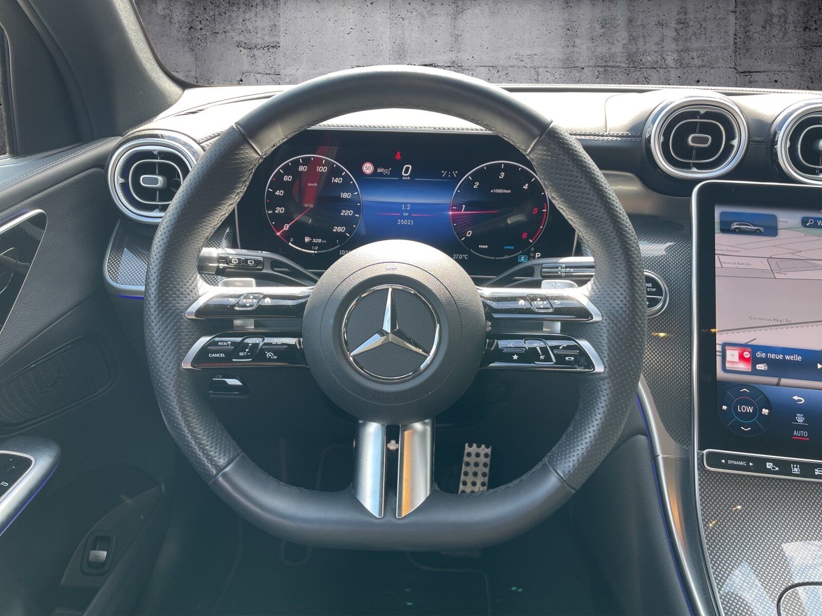 Mercedes-Benz GLC 300d 4M AMG+NIGHT+AHK+DISTRO+PANO+360+MEMORY