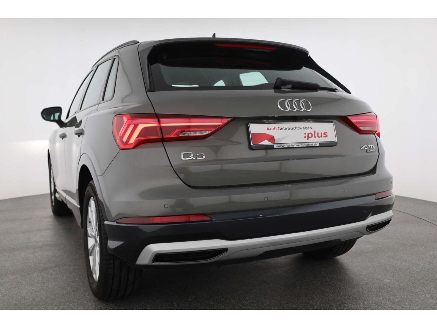 Audi Q3 35 TDI quattro advanced - Samsaru's Car Outlet