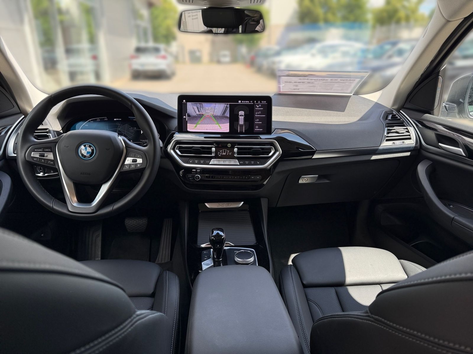 BMW X3 xDrive30e - Samsaru's Car Outlet