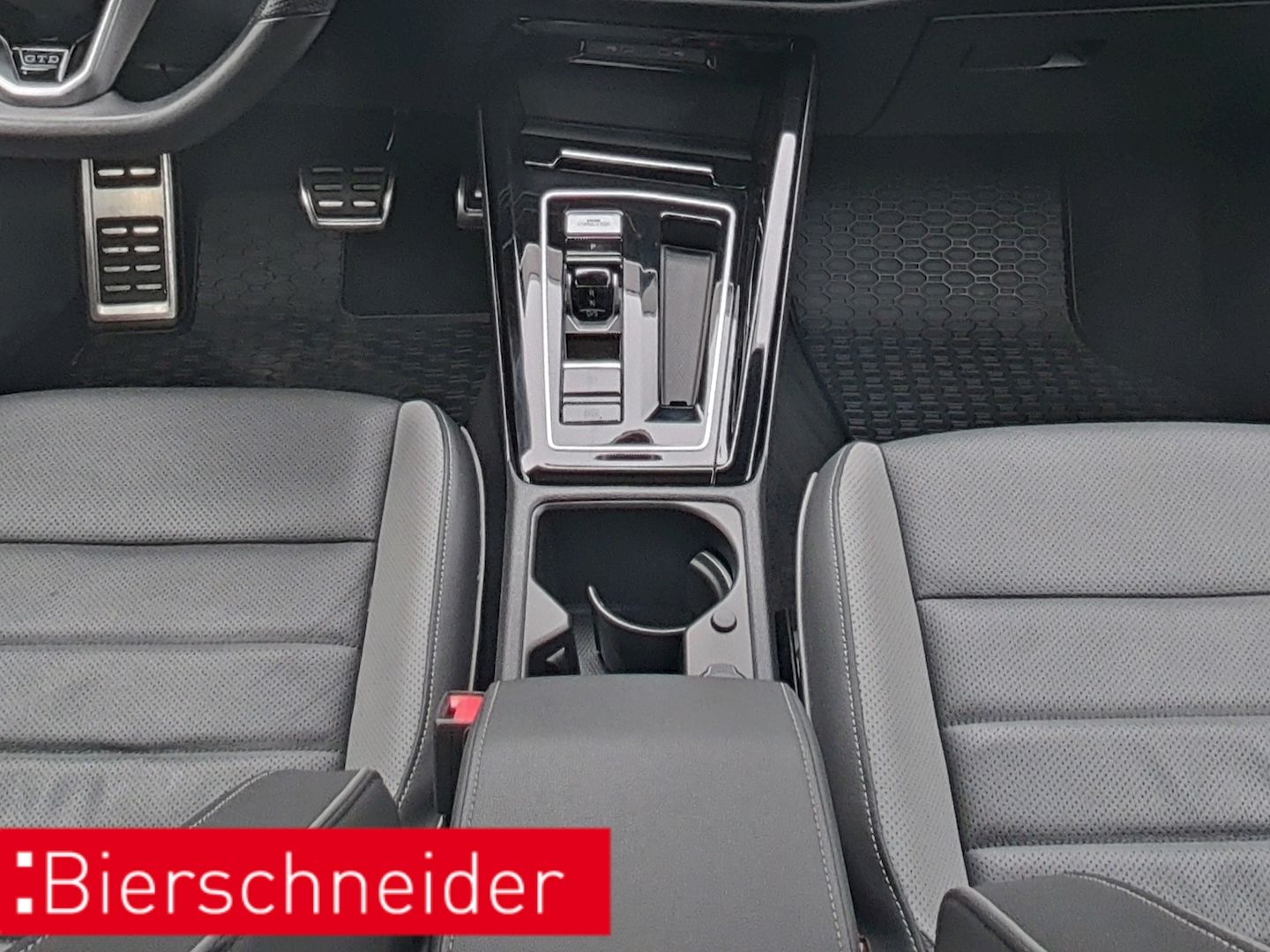 Volkswagen Golf 8 2.0 TDI DSG GTD BLACK-STYLE AHK LEDER PAN