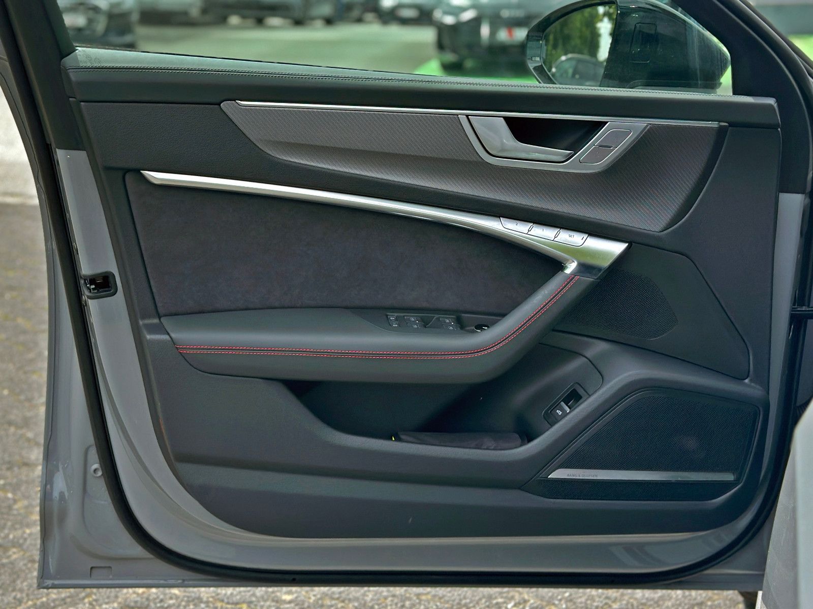 Audi RS6 Avant BLACK PANO HUD NIGHT STHZG B&O 280km/h