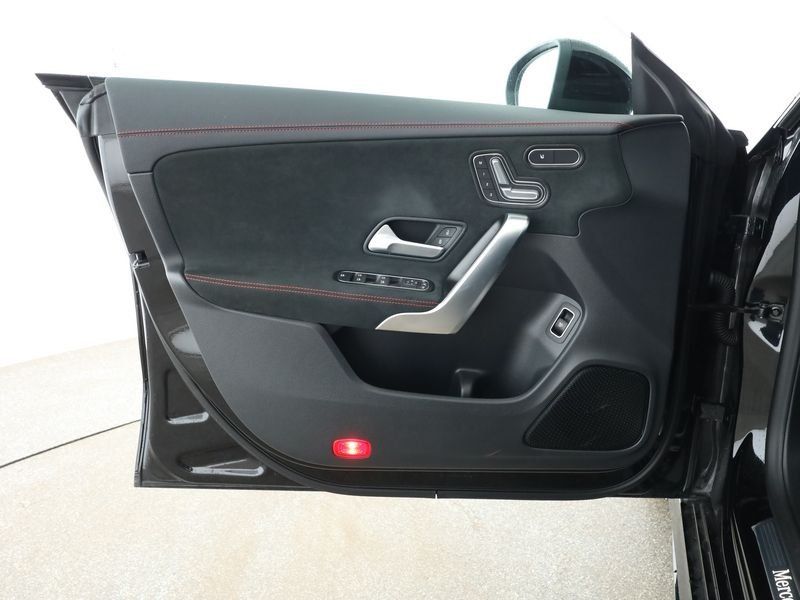 Mercedes-Benz CLA 250 4M AMG - Samsaru's Car Outlet