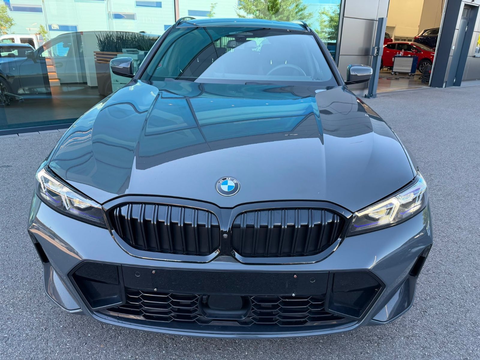 BMW 320 d xDrive M SPORT PRO*CARBON*HEAD UP*H&K*19*
