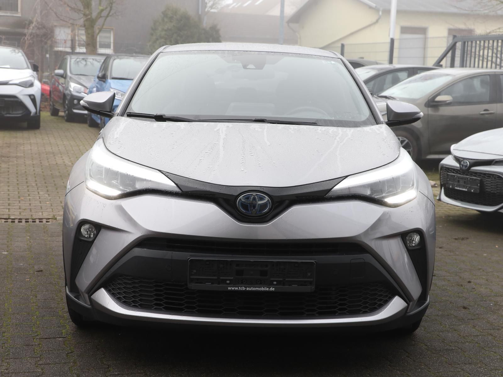 Toyota C-HR 2.0 Hybrid - Samsaru's Car Outlet