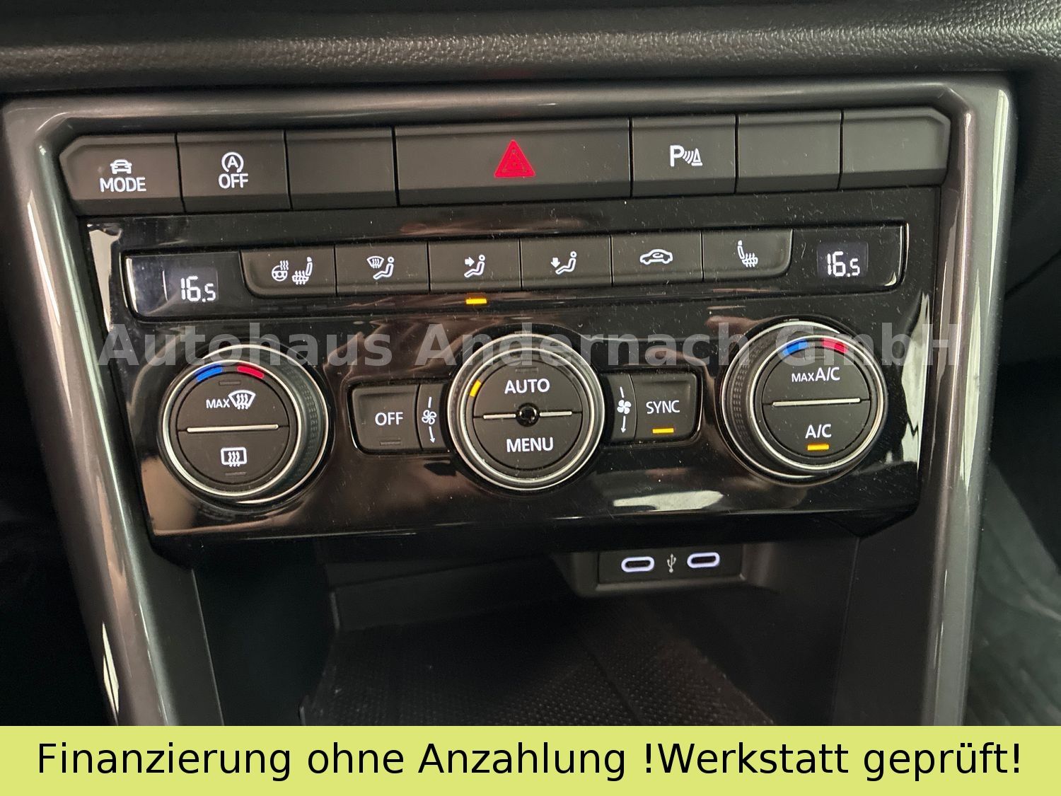 Volkswagen T-Roc Sport - Samsaru's Car Outlet