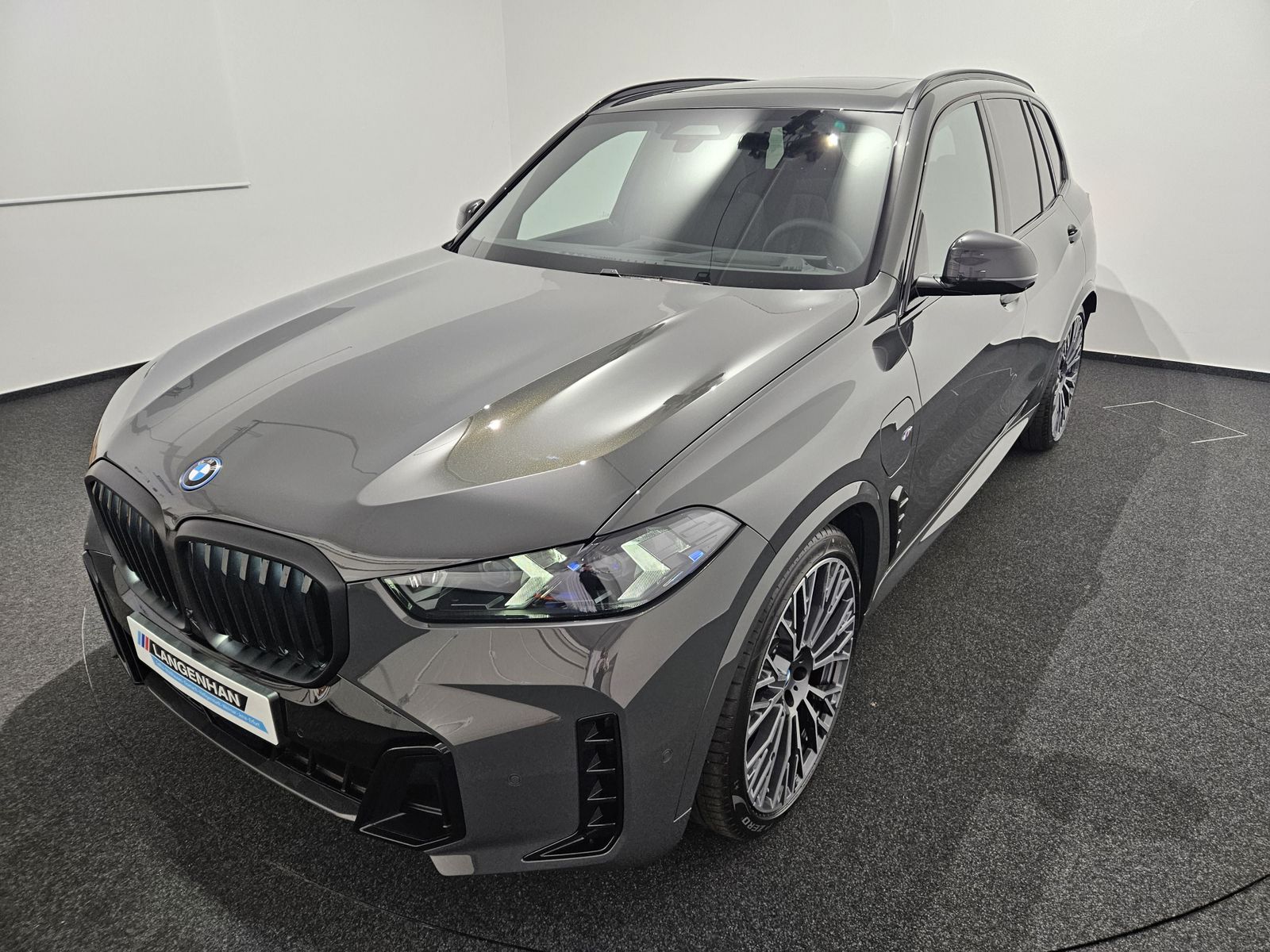 BMW X5 xDrive50e M Sport HUD Softclose AHK