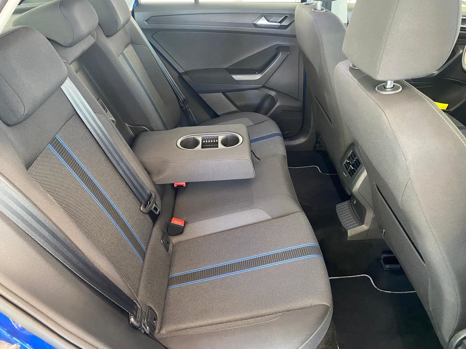 Volkswagen T-Roc 1.5 TSI DSG - Samsaru's Car Outlet