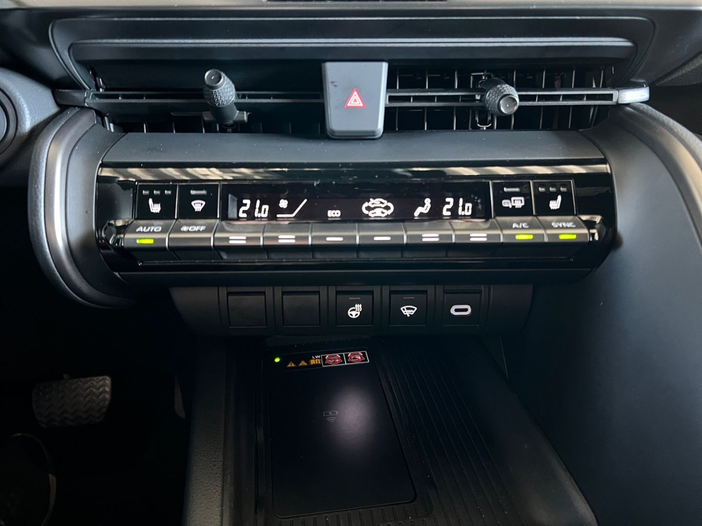 Toyota C-HR 1.8 Hybrid Team D *Technik-Paket*CAM*SHZ*
