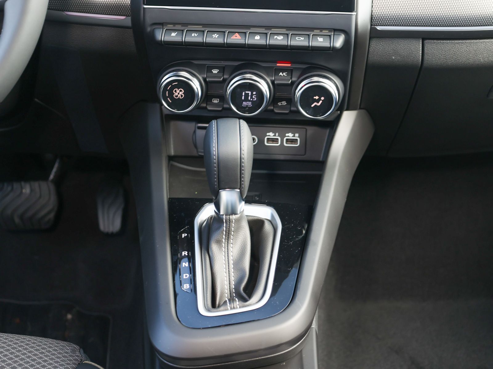 Renault Arkana TECHNO E-Tech Full Hybrid - Samsaru's Car Outlet