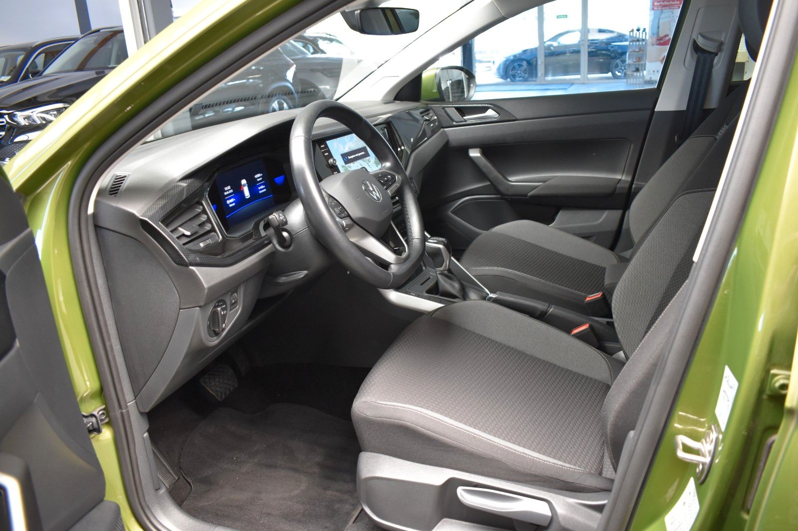 Volkswagen Taigo 1.0 TSI LIFE - Samsaru's Car Outlet