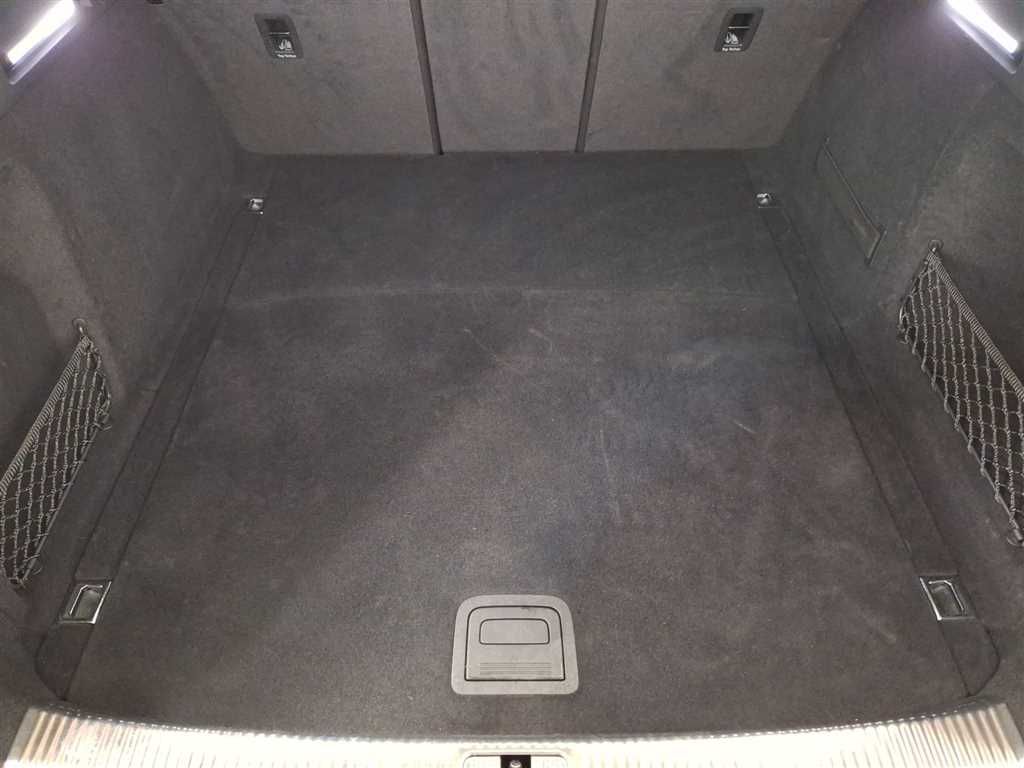 Audi A4 Avant S line 35 2.0 TFSI S-tronic - Samsaru's Car Outlet