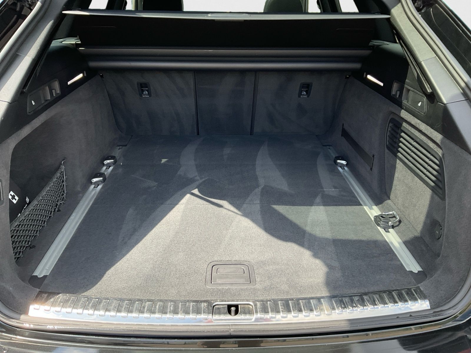 Audi A6 Avant 45 TFSI quattro S-line PANO AHK Carplay
