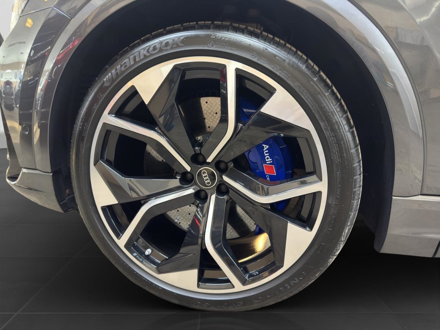 Audi RSQ8 4.0 TFSI quattro Alu LED Pano AHK ACC Kamer