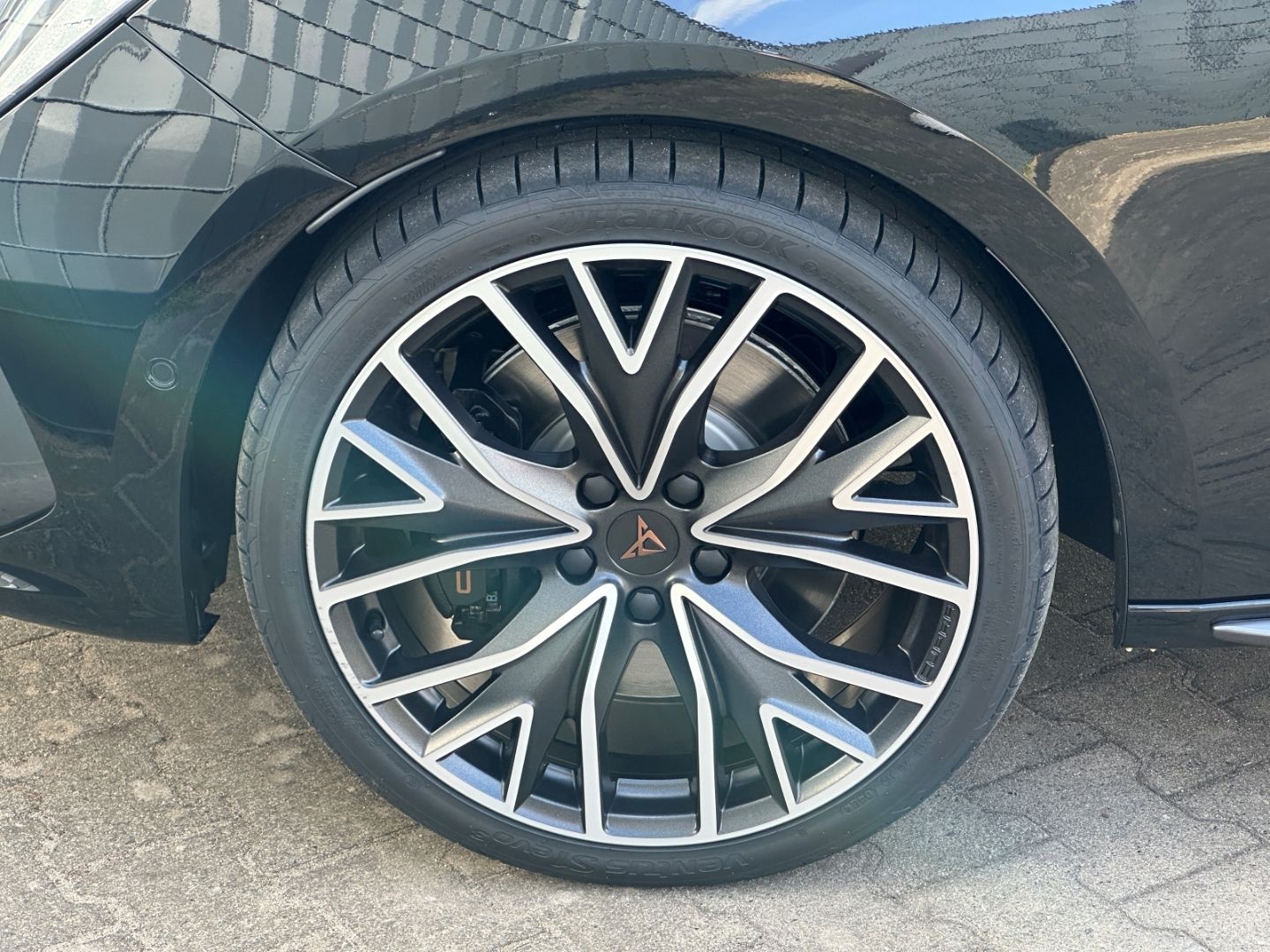 Cupra Leon Sportstourer VZ 2.0 TSI - Samsaru's Car Outlet