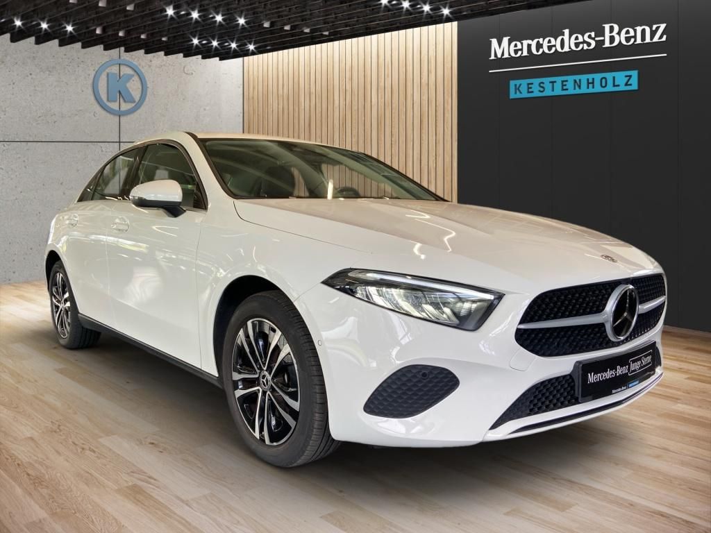 Mercedes-Benz A 250 e Limo - Samsaru's Car Outlet