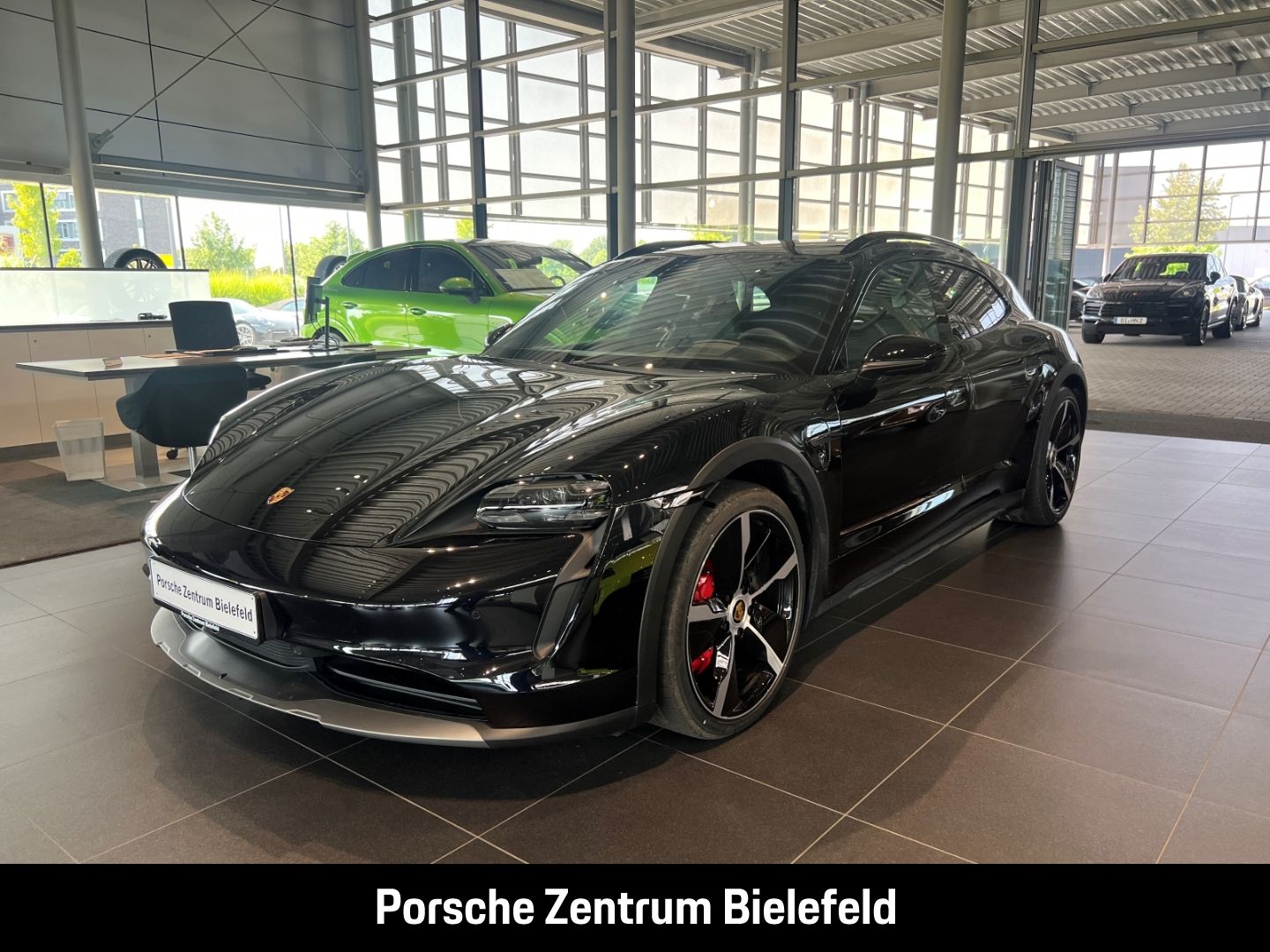 Porsche Taycan 4S Cross Turismo Panoramadach LED-Matrix