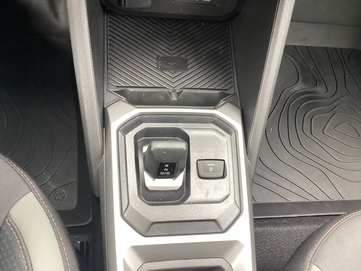 Dacia Duster Extreme Hybrid - Samsaru's Car Outlet