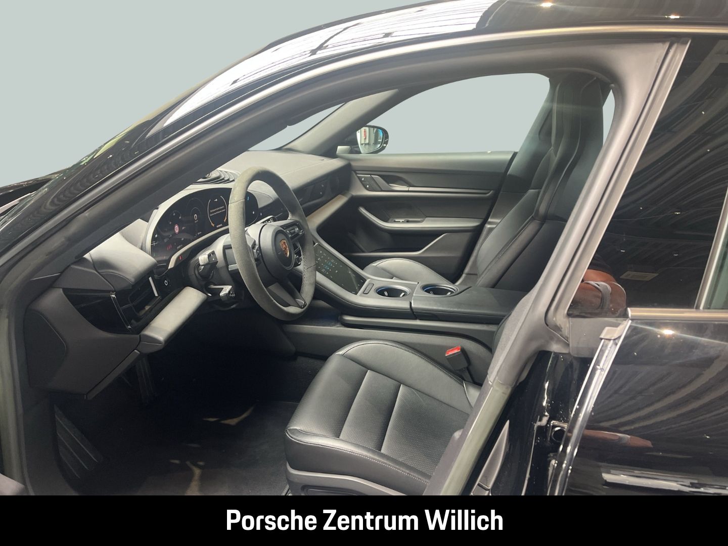 Porsche Taycan Lenkradheizung Lederausstattungen LED