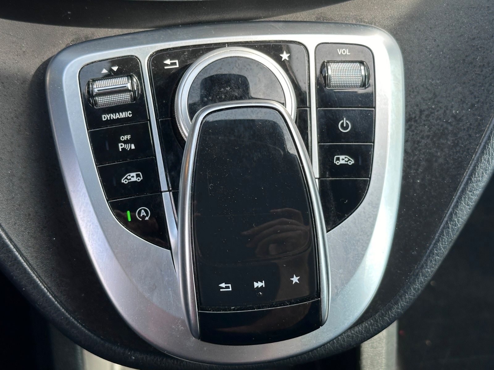 Mercedes-Benz V 250 - Samsaru's Car Outlet