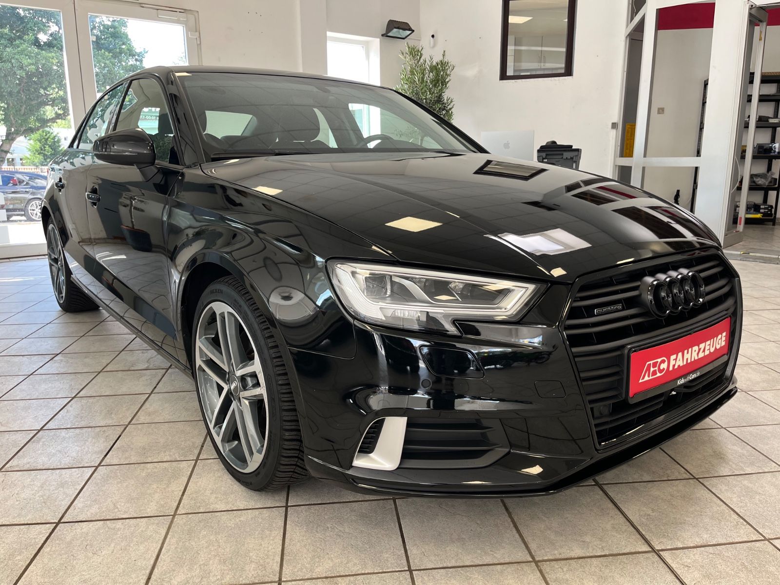Audi A3 Lim. 40 TFSI Quattro S-Line Sport - Samsaru's Car Outlet