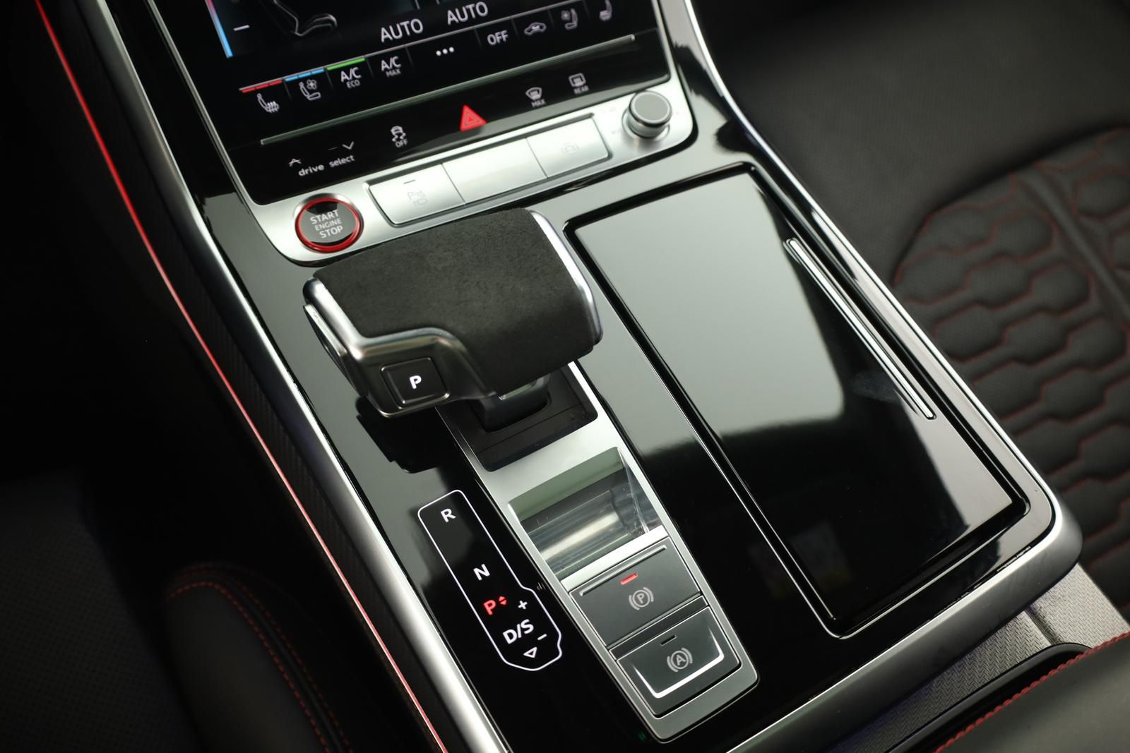 Audi RS Q8 SUV performance Laser Pano Vmax RSAbgas 23