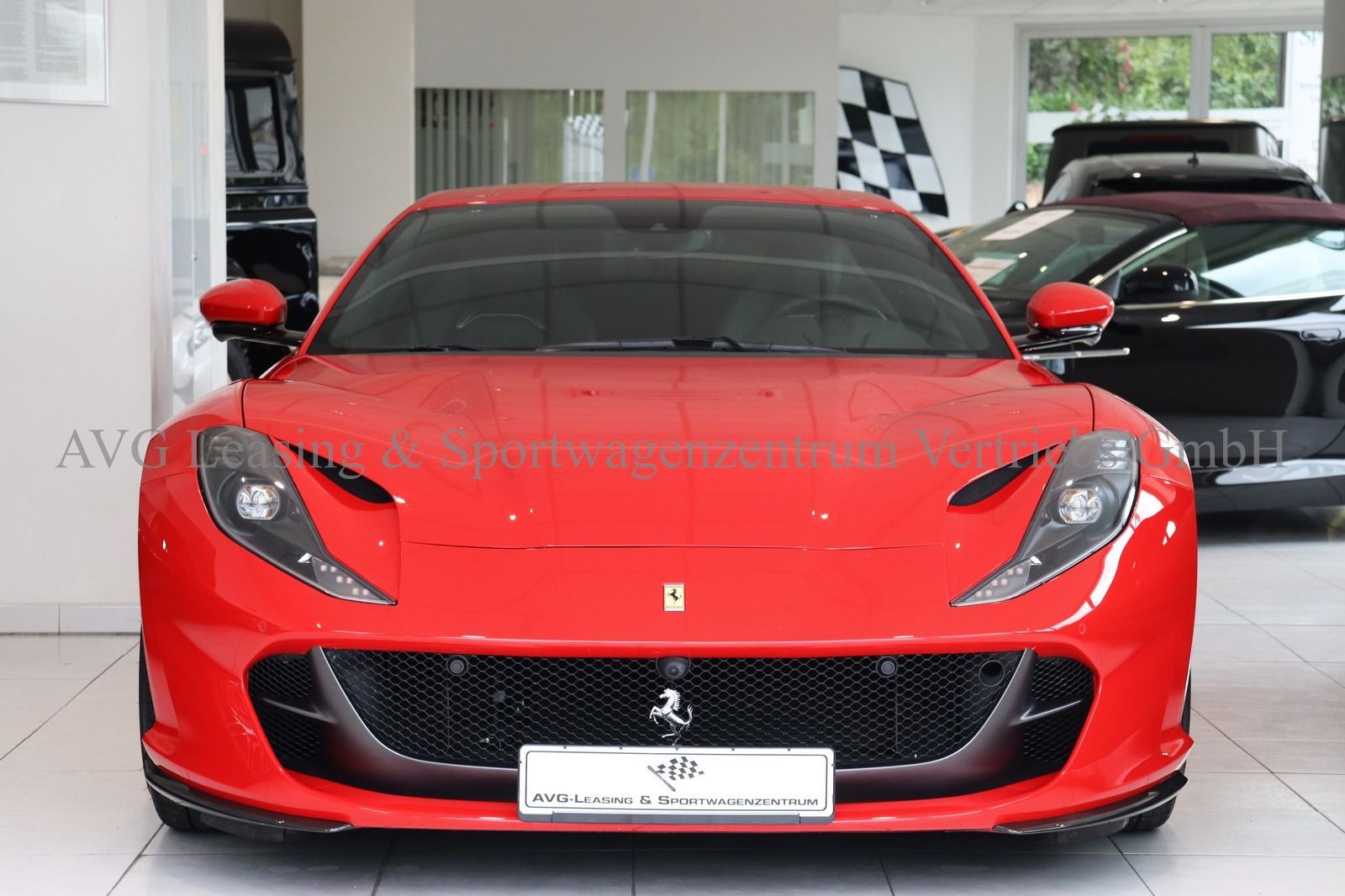 Ferrari 812 Superfast - Samsaru's Car Outlet