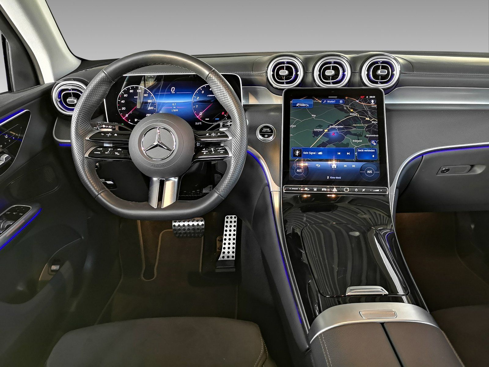 Mercedes-Benz GLC 300 4M AMG PREMIUM+PANO+AHK+STANDHEIZUNG+360
